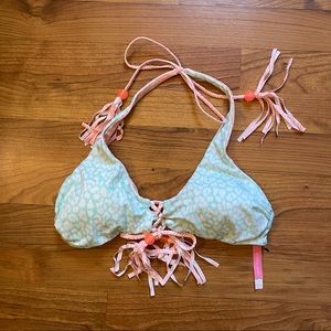 NWOT Victoria’s Secret Bikini Top